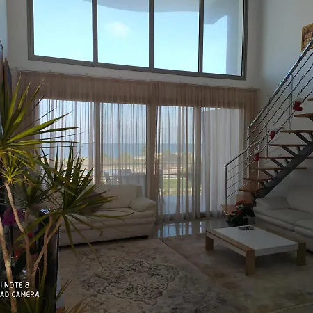 Апартаменты Luxury Two-level Romantic By The Sea Никосия